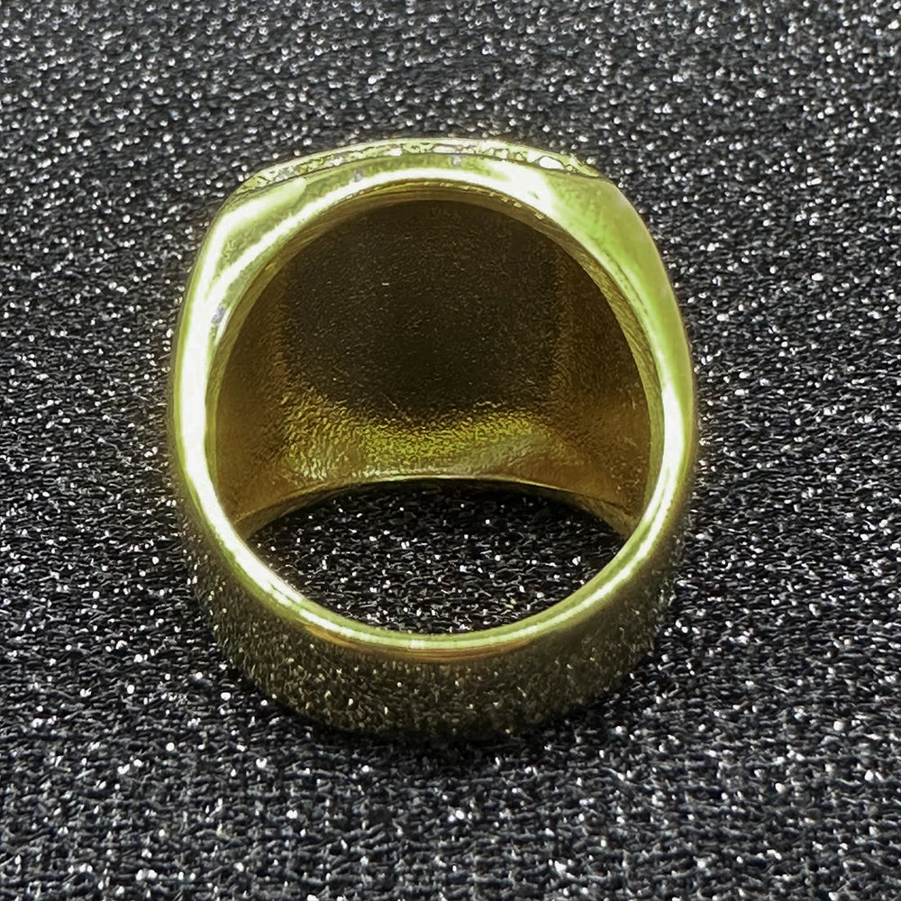 High end custom men's 18K gold ring, domineering eagle totem, luxurious diamond inlay, suitable for hip-hop rap and street gangs