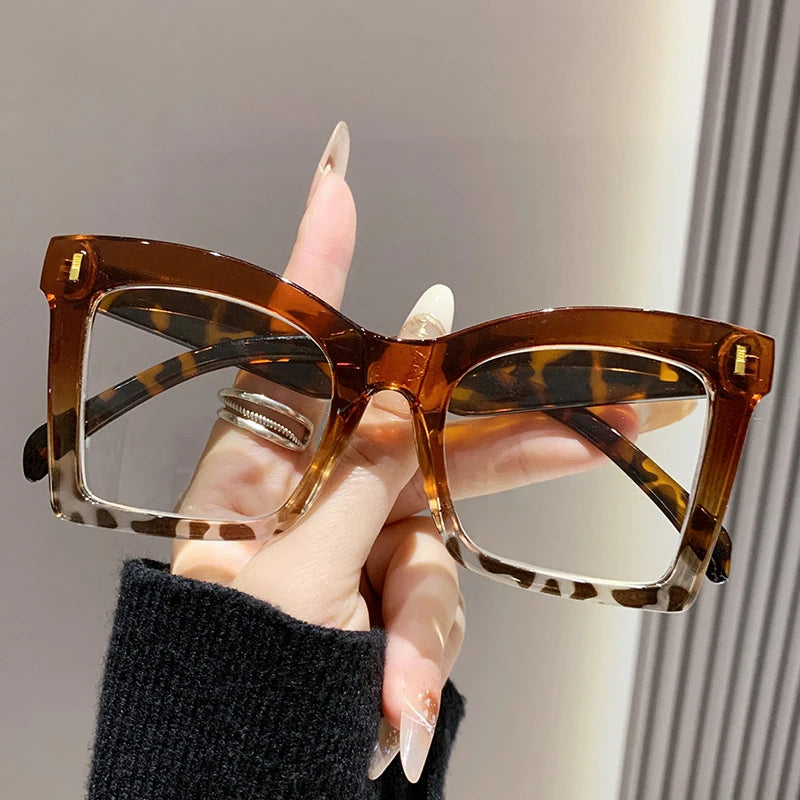 Retro Oversized Square Prescription Eyewear 2025 New Trendy Reading Glasses for Men Women Luxury HD Lens Presbyopia Spectacles