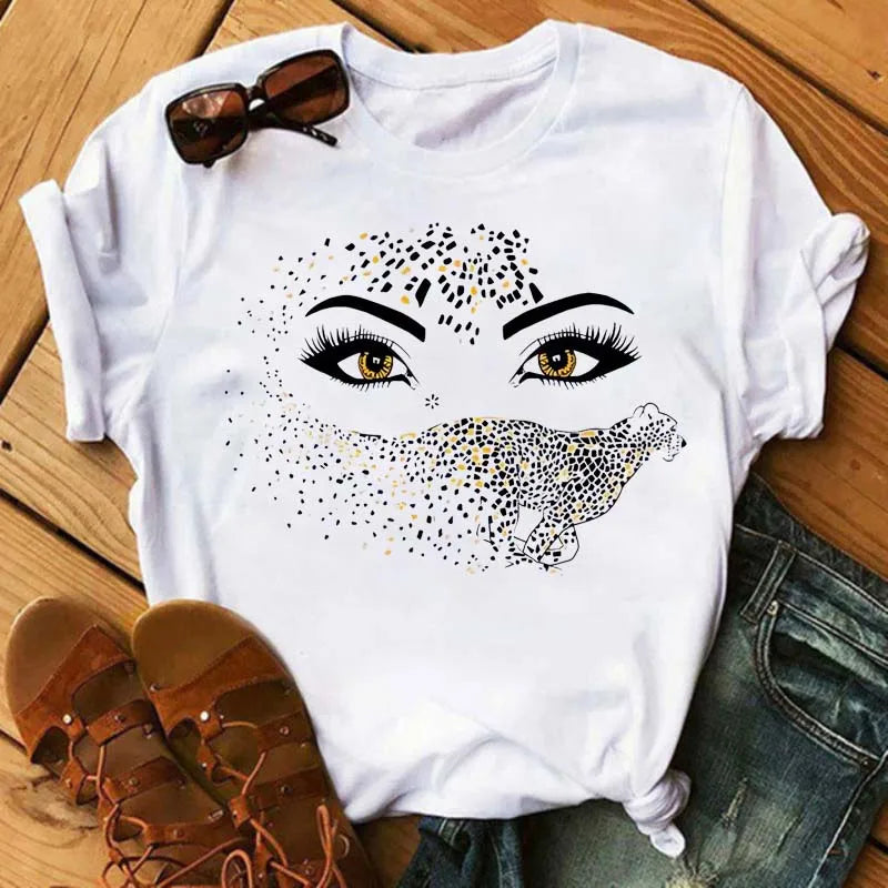 Maycaur Fashion Graphic Women Tops Eyelashes Print Kawaii Lashes Women T Shirt Tee Funny Makeup Aesthetic Shirt Camisas Mujer