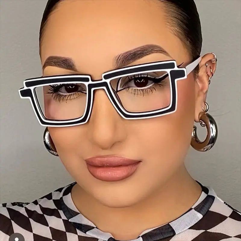 New Fashion Lady Reading Glasses Photochromic Blue Light Filter Prescription Hyperopia Eyeglasses Special Brand Design Frame