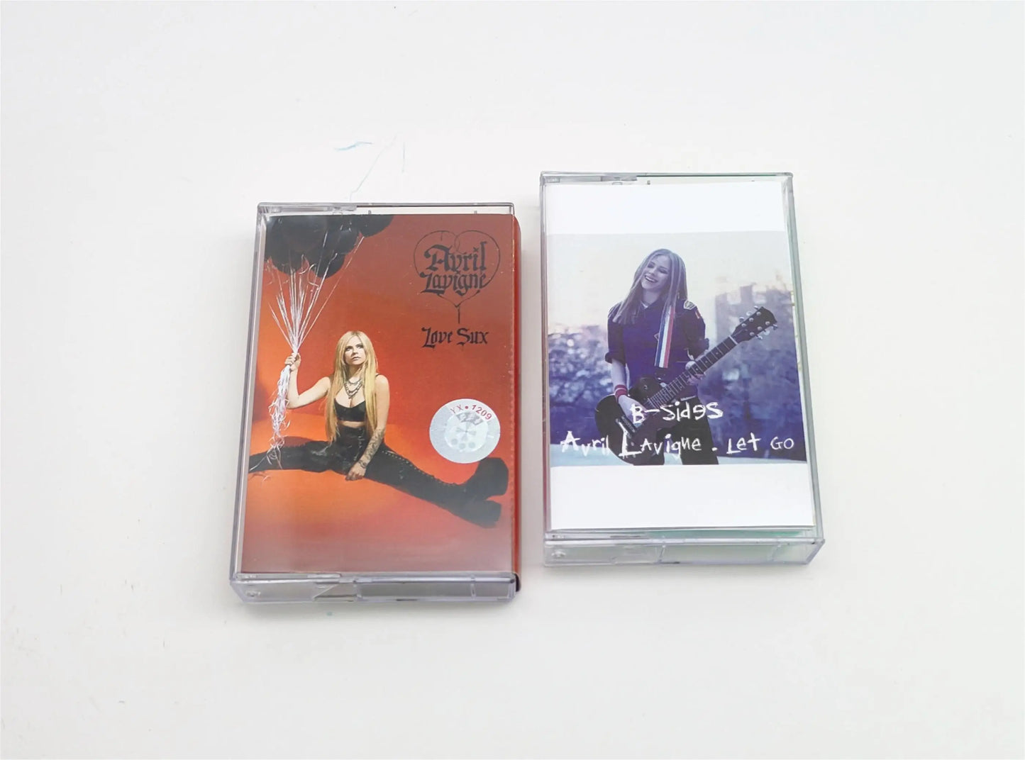 Pop Rock Avril Lavigne Music Tape Let Go Album Love Sux Album Cassettes Cosplay Walkman Recorder Car Soundtracks Box Party Music