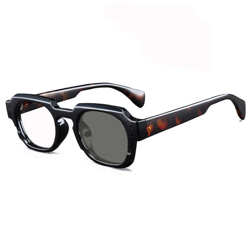 Photochromic Reading Glasses Stylish Oversized Frames Grey-tinted Presbyopia Glasses Trendy Eye Protection for Men and Women