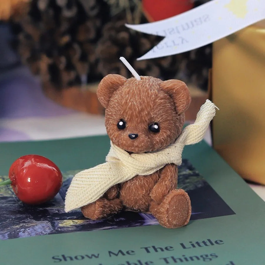 Cute Scarf Teddy Bear Scented Candle，Soy Wax Aromatherapy Candle for home Decor Festival party decoration Birthday Gift