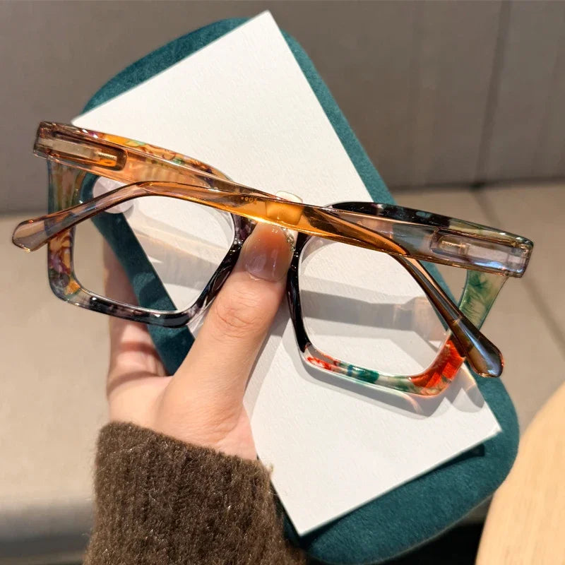 New Fashionable Large Frame Reading Glasses with Spring Legs Multi-colour Anti-blue Light Presbyopia Glasses for Men and Women