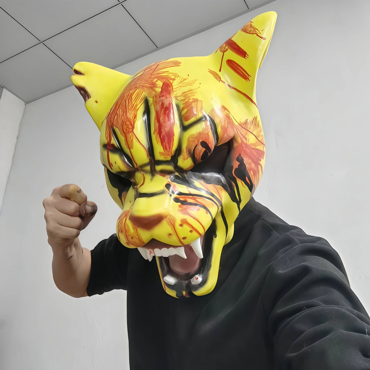 Horror Beast Mask | Bloody Tiger Style Scary Latex Face Mask | Halloween Party Cosplay Costume Prop For Festivals & Night Events