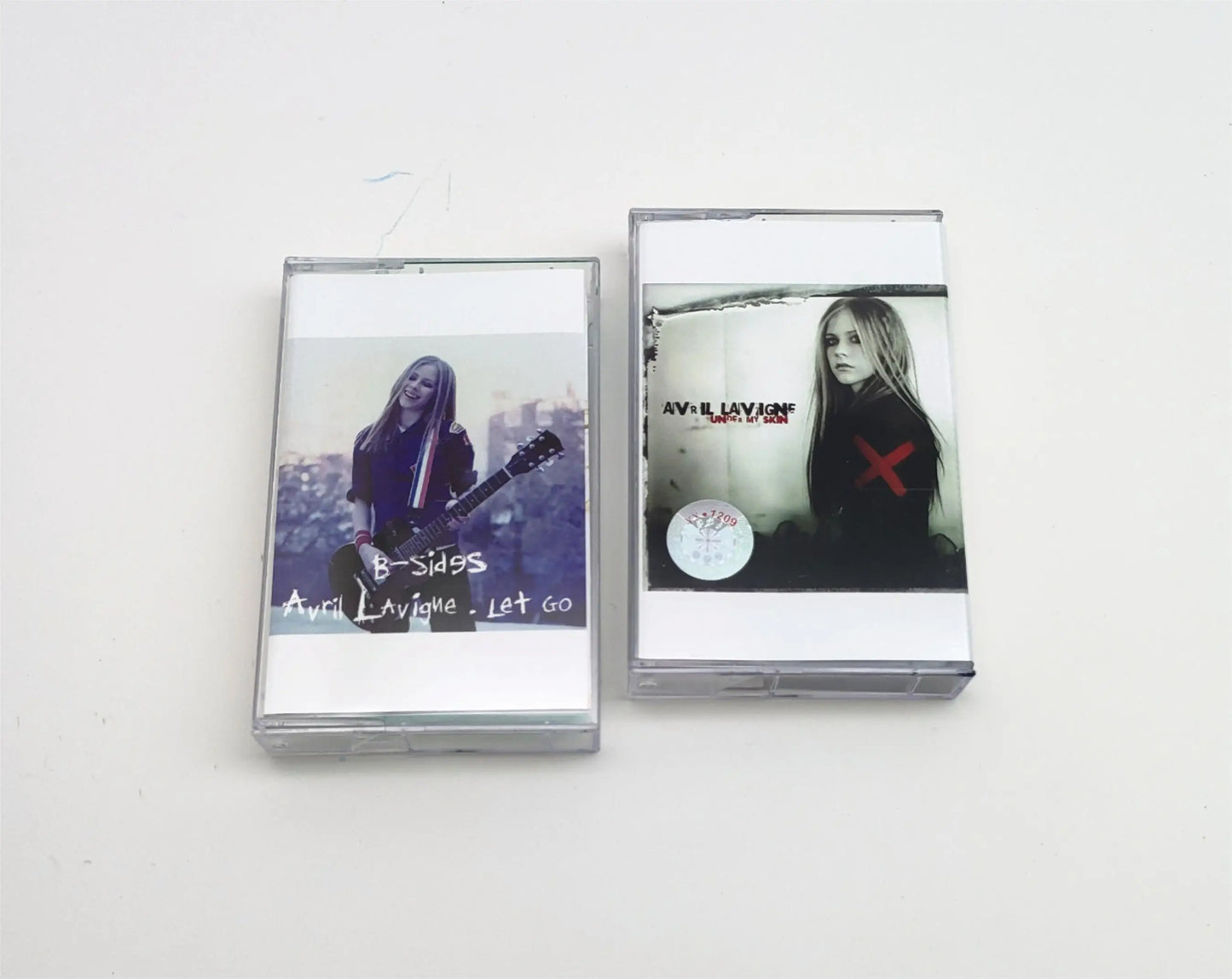 Pop Rock Avril Lavigne Music Tape Let Go Album Love Sux Album Cassettes Cosplay Walkman Recorder Car Soundtracks Box Party Music