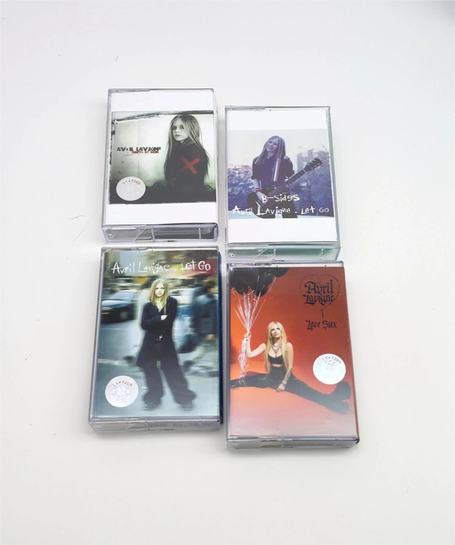 Pop Rock Avril Lavigne Music Tape Let Go Album Love Sux Album Cassettes Cosplay Walkman Recorder Car Soundtracks Box Party Music
