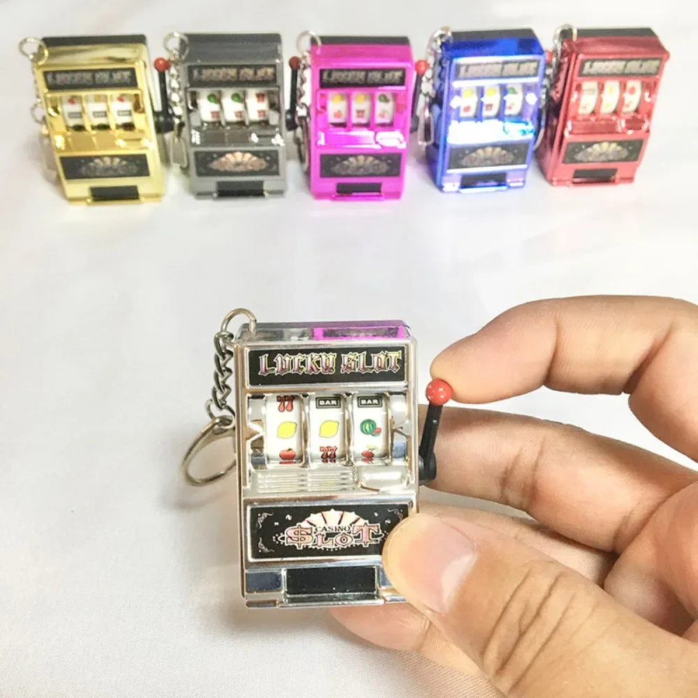 2024 Summer New Classic Toys Niche Keychain Fruit Machine Slot Machine Keychain Fun Creative Car Accessory Keyring Pendant Gift