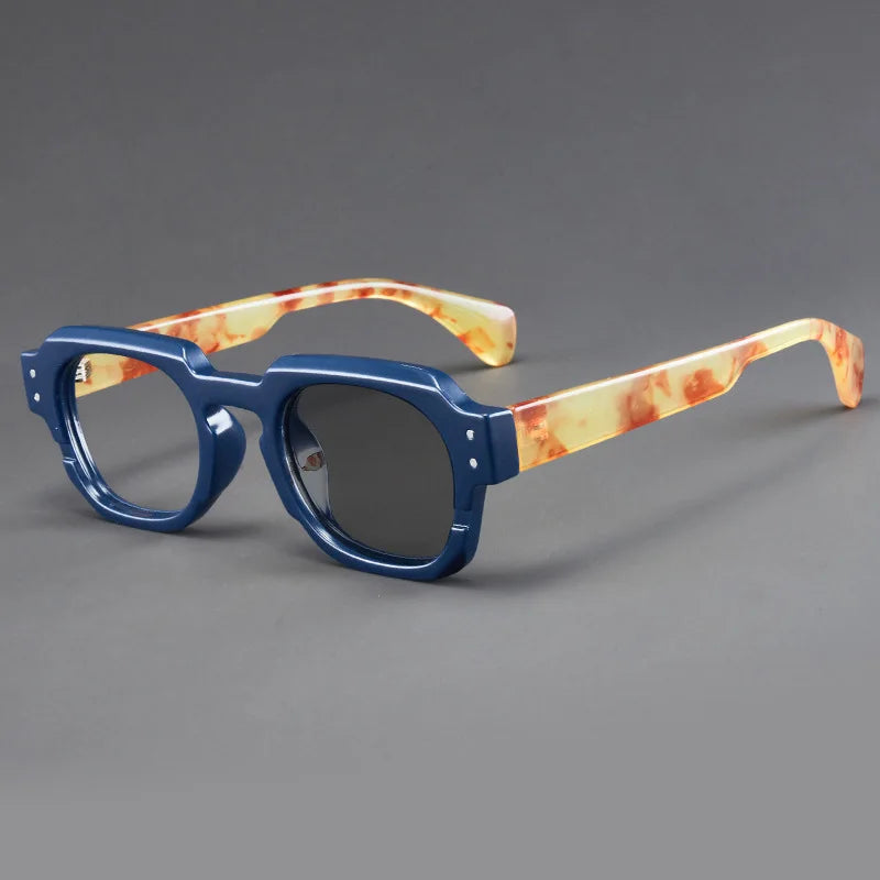 Photochromic Reading Glasses Stylish Oversized Frames Grey-tinted Presbyopia Glasses Trendy Eye Protection for Men and Women
