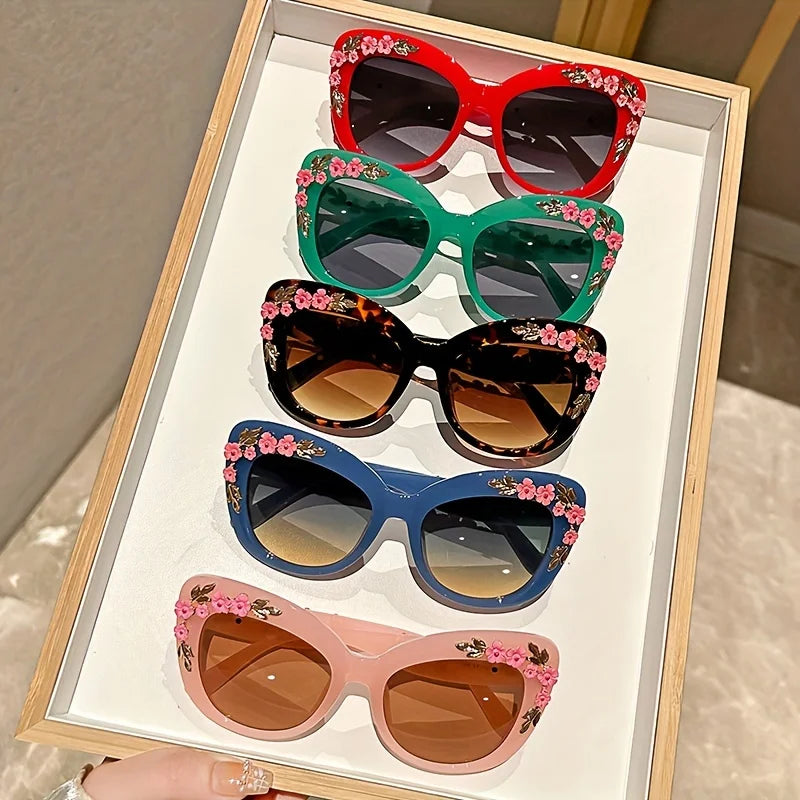 1pc Elegant Cat Eye Glasses for Women, Floral Camellia Design, Anti-Reflective PC Lens, Plastic Frame, Fashionable Beach Eyewear