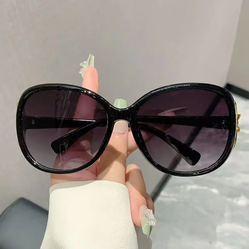 New Vintage Big Frame Sunglasses Woman Vintage Brand Travel Classic Sun Glasses Female Fashion Retro Eyewear UV400