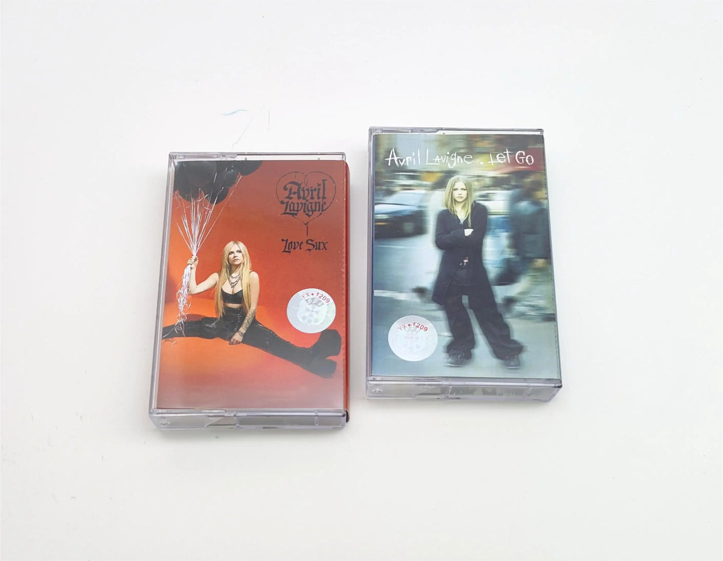 Pop Rock Avril Lavigne Music Tape Let Go Album Love Sux Album Cassettes Cosplay Walkman Recorder Car Soundtracks Box Party Music