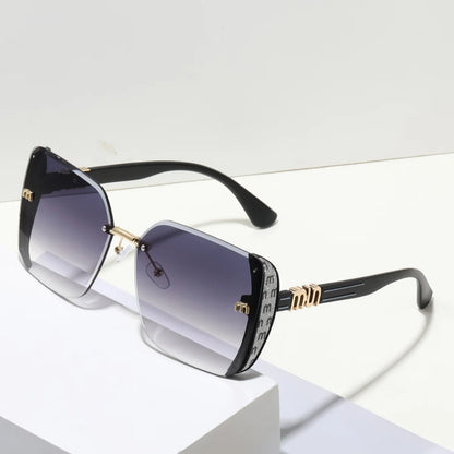 1pc European and American retro style women's fashionable sunglasses trend versatile summer sun shading and UV protection lightw