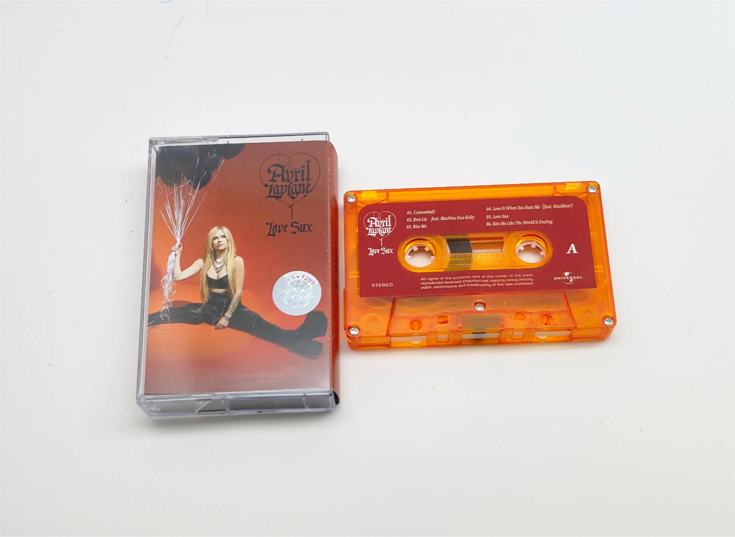 Pop Rock Avril Lavigne Music Tape Let Go Album Love Sux Album Cassettes Cosplay Walkman Recorder Car Soundtracks Box Party Music