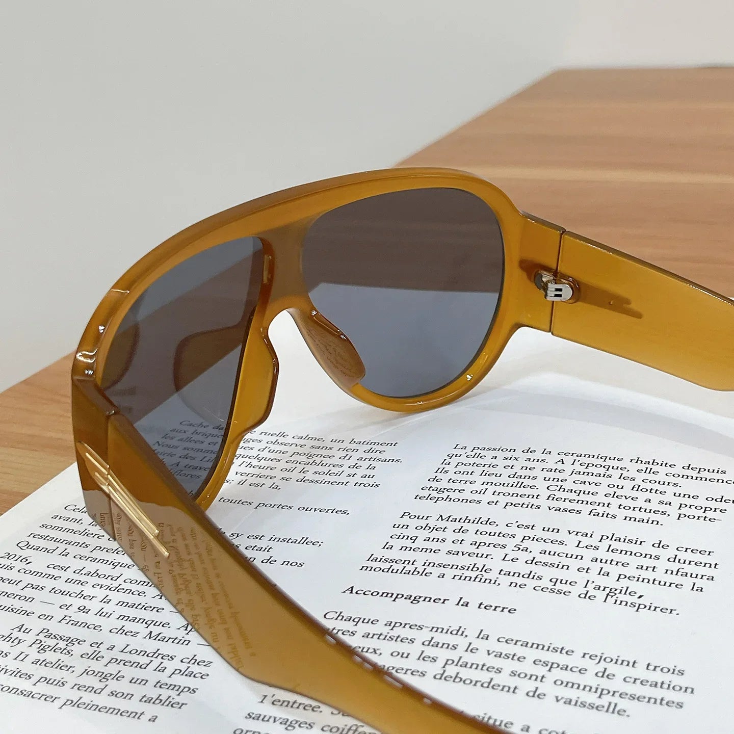 New Fashon Oversized One-piece Shield Sunglasses For Women Men Big Windproof Sports Sun Glasses Men Trendy Shades UV400 Eyewear