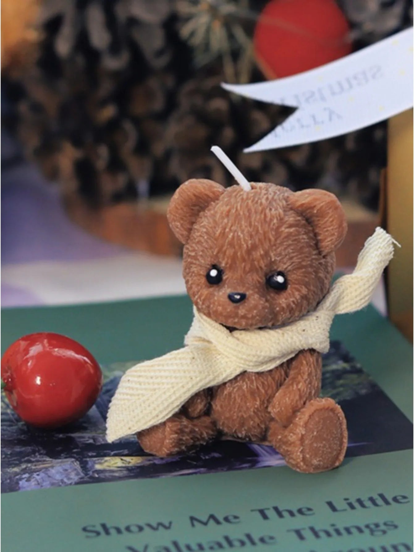 Cute Scarf Teddy Bear Scented Candle，Soy Wax Aromatherapy Candle for home Decor Festival party decoration Birthday Gift