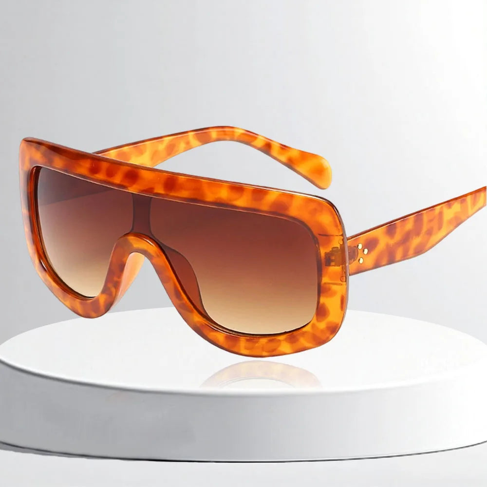 Oversized Leopard Print Shield Sunglasses – Amber Tortoise Frame, Gradient Brown Lens, UV400 Fashion Sun Glasses for Women & Men