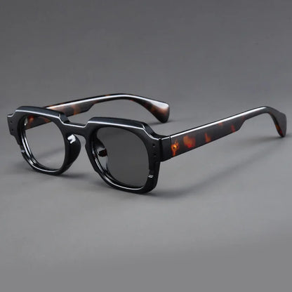 Photochromic Reading Glasses Stylish Oversized Frames Grey-tinted Presbyopia Glasses Trendy Eye Protection for Men and Women