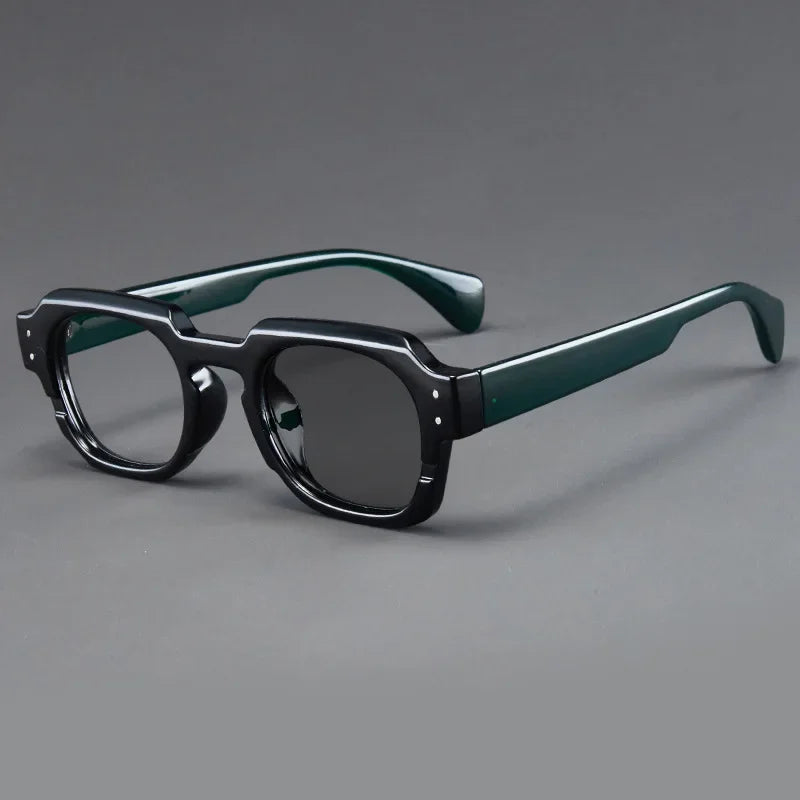 Photochromic Reading Glasses Stylish Oversized Frames Grey-tinted Presbyopia Glasses Trendy Eye Protection for Men and Women