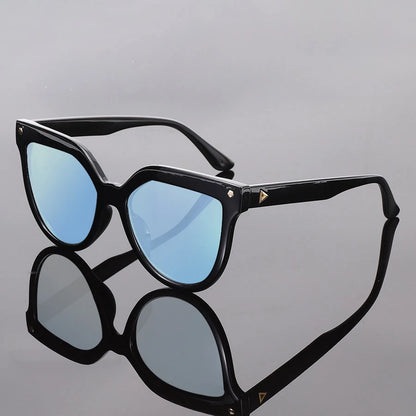 1 piece of fashionable unisex retro square men's and women's classic driving travel rectangular clothing sunglasses, ladies' ret