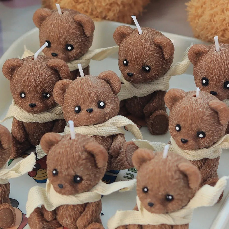 Cute Scarf Teddy Bear Scented Candle，Soy Wax Aromatherapy Candle for home Decor Festival party decoration Birthday Gift