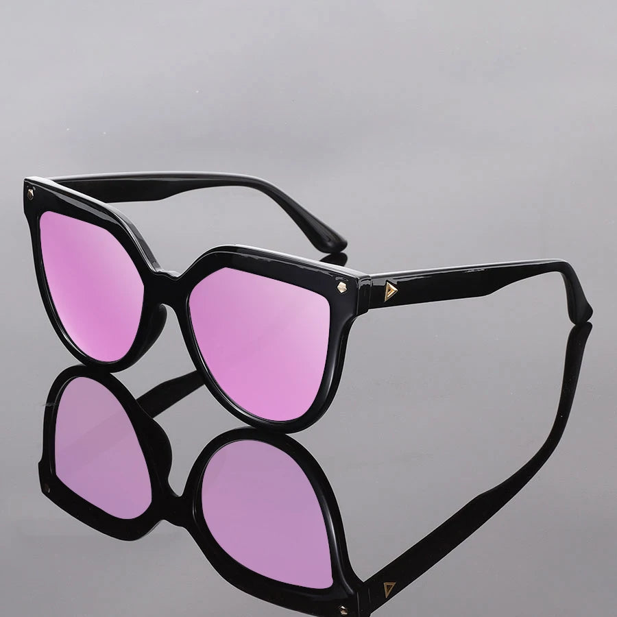1 piece of fashionable unisex retro square men's and women's classic driving travel rectangular clothing sunglasses, ladies' ret