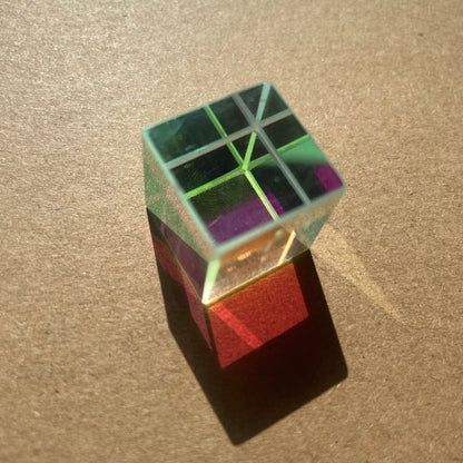 1pcs Science Magic Prism Cube 20mm Hexahedral Crystal Magic Cmy Cube 3D Color Cube Prism For Photography