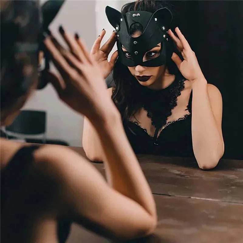 Half Face Cat Cosplay Mask Female Leather Mask Eye Cosplay Halloween Party PU Half Face Mask Adult Game Supplies Adult Game