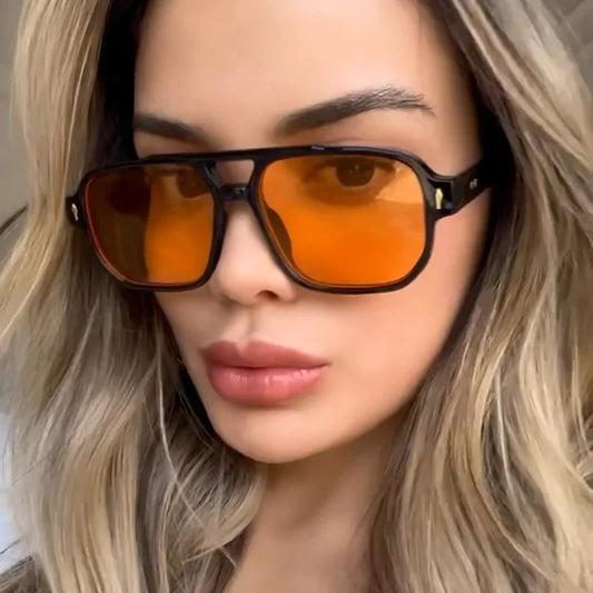 New Fashion Square Women Men Sunglasses Retro Rivets Women Brand Designer Shades UV400 Sun Glasses Gafas De Sol