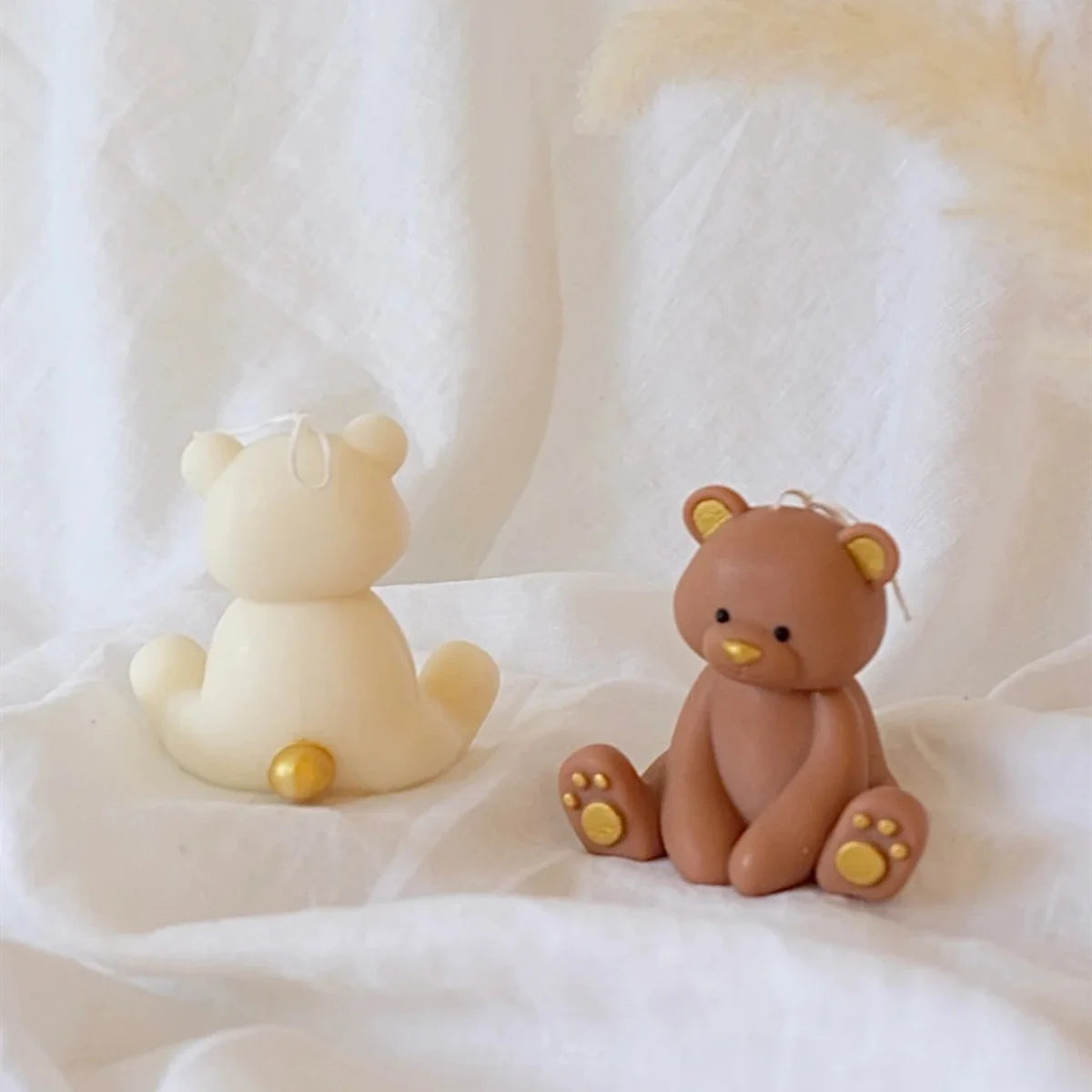 3D Sitting Brown Bear Scented Candle Handmade Cute Soy Wax Animal Aroma Candle Home Decor Unique Birthday Gift Party Ornaments