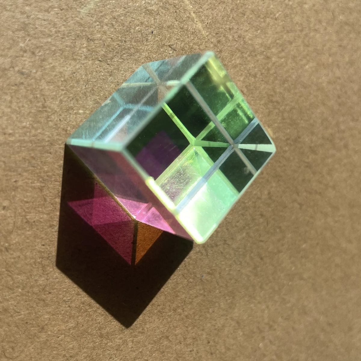 1pcs Science Magic Prism Cube 20mm Hexahedral Crystal Magic Cmy Cube 3D Color Cube Prism For Photography