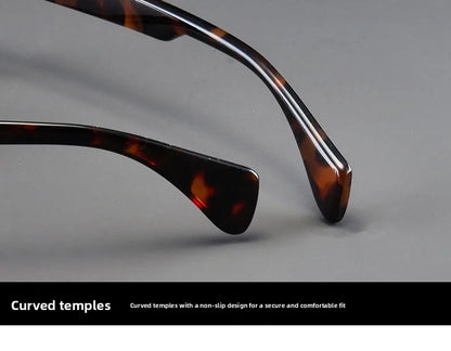 Photochromic Reading Glasses Stylish Oversized Frames Grey-tinted Presbyopia Glasses Trendy Eye Protection for Men and Women