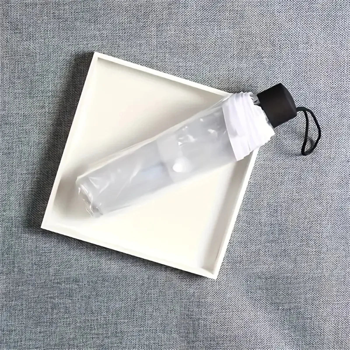 1 Piece of Transparent Glass Window Grille Pattern Pvc Material, Windproof, Waterproof and Rainproof, Suitable for Commuting to Take Photos, Available in a Variety of Styles, Available for Men and Women