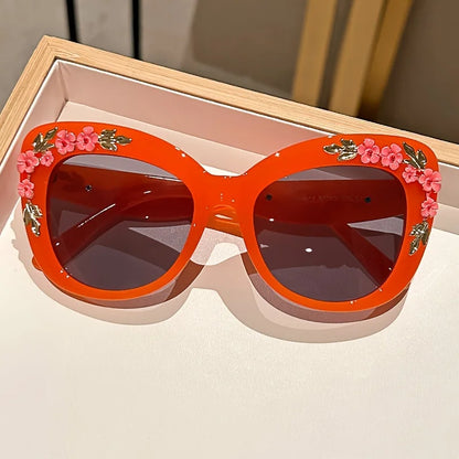 1pc Elegant Cat Eye Glasses for Women, Floral Camellia Design, Anti-Reflective PC Lens, Plastic Frame, Fashionable Beach Eyewear