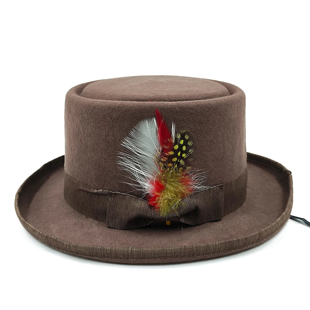2023 Men Hat 100% Wool Fedora Hat Unisex Top Show Gentleman Bowler Hat Black Red Magic Hat Presidential Hat Feather Accessories