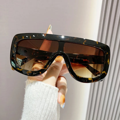 1 pair of new fashion-style glasses with a large frame, suitable for bohemian-colored ladies' glasses with a vacation vibe.