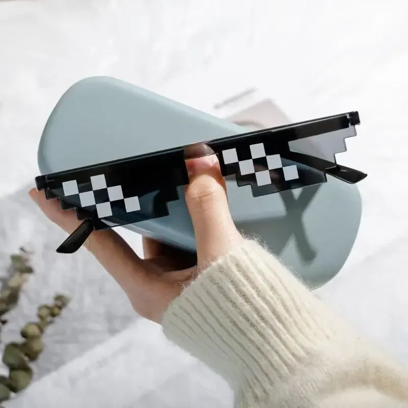 Funny Quirky Women Glasses Black Pixel Vintage Shades Eyewear For Men Birthday Wedding Party Cosplay Supplies Mask