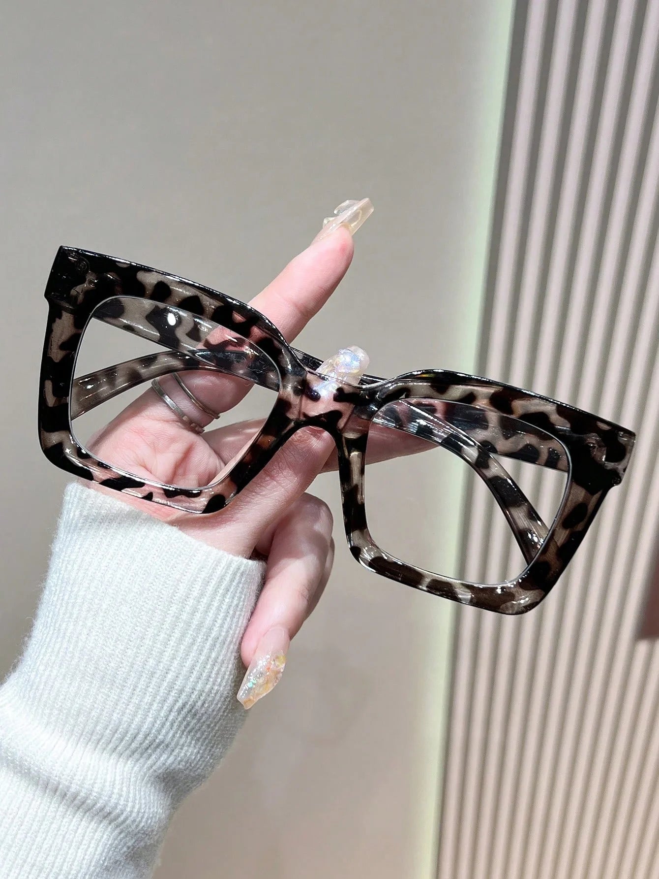 Fashion Anti-blue Light Glasses Men Women Transparent Computer Glasses Frame Eyeglass Frame Flat Glasses Square Eyeglasse