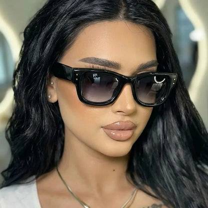 JNPCXI New Square Rivets Women Gradient Sunglasses Shades UV400 Fashion Black Tea Men Trending Sun Glasses