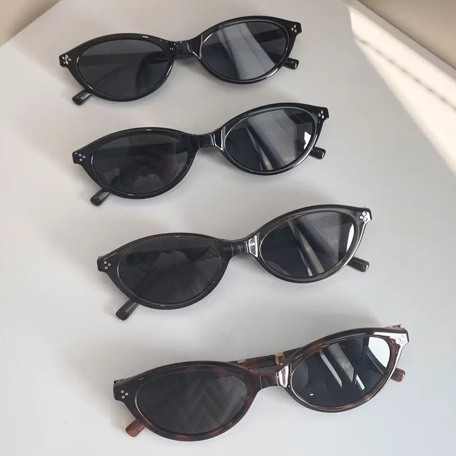 Retro Cat-Eye Foldable Sunglasses Portable Mini Pocket Shades with Case UV400 Protection Vintage Narrow Frame Sun Glasses