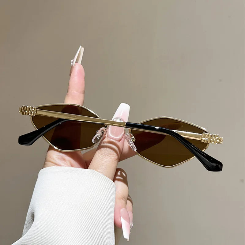QVQV Fashion Diamond Shaped Cat Eyes Sunglasses Women Trendy Driving Sun Glasses 2026 New Luxury Brand Eyeglasses Outdoor