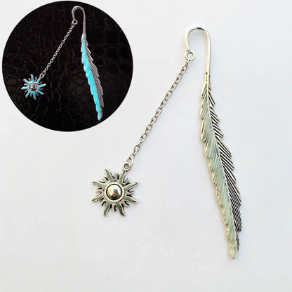 Cute Luminous Metal Feather Bookmarks  Owl Dragonflies Butterflies Book Marks for Teachers Gift Beautiful Book Accessories