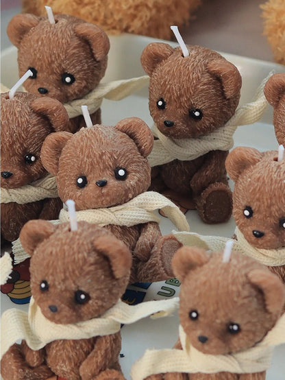 Cute Scarf Teddy Bear Scented Candle，Soy Wax Aromatherapy Candle for home Decor Festival party decoration Birthday Gift