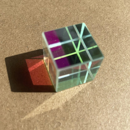 1pcs Science Magic Prism Cube 20mm Hexahedral Crystal Magic Cmy Cube 3D Color Cube Prism For Photography